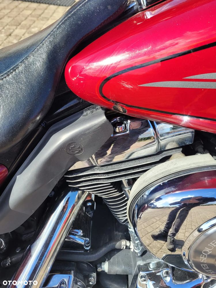 Harley-Davidson FLHTCU Ultra - 4
