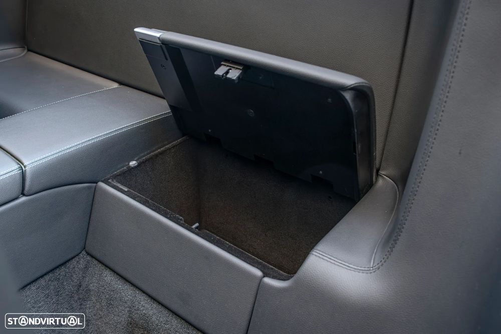 Mercedes-Benz SL 350 Standard - 31