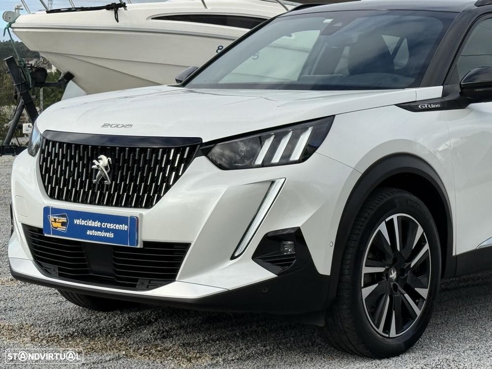 Peugeot 2008 1.2 PureTech GT Line - 4