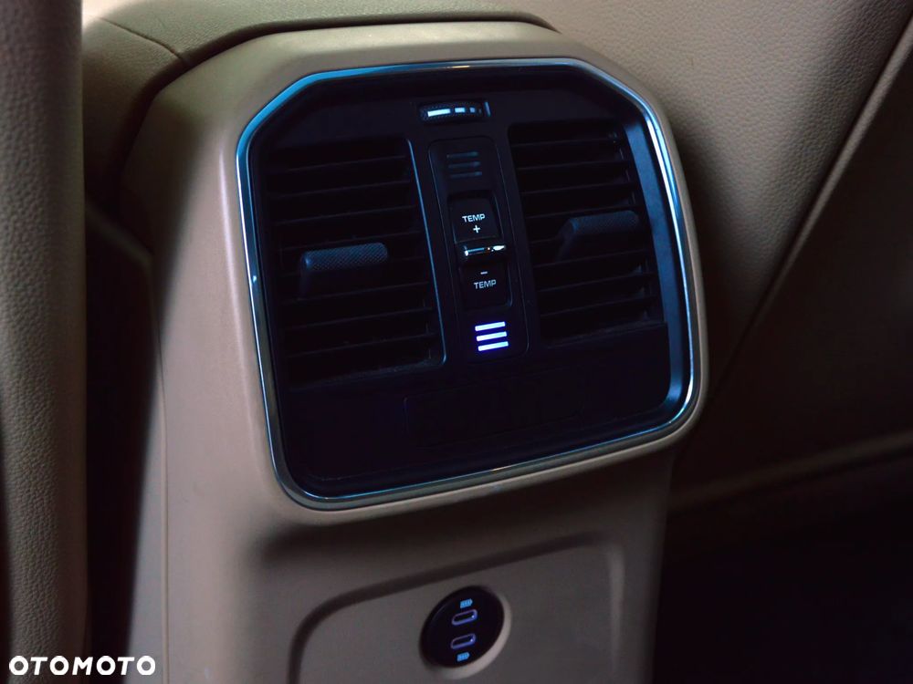Porsche Macan - 17