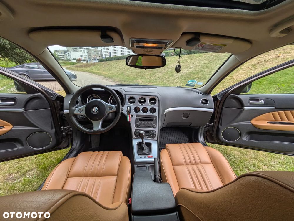 Alfa Romeo 159 1.9JTDM Distinctive - 10