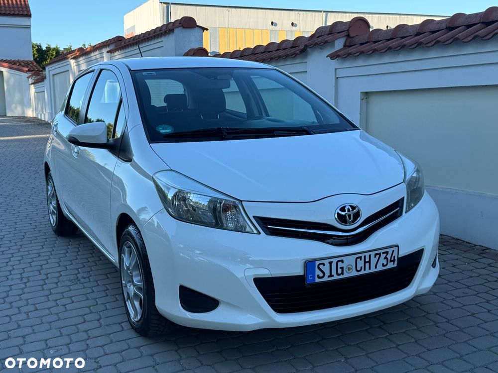 Toyota Yaris - 36