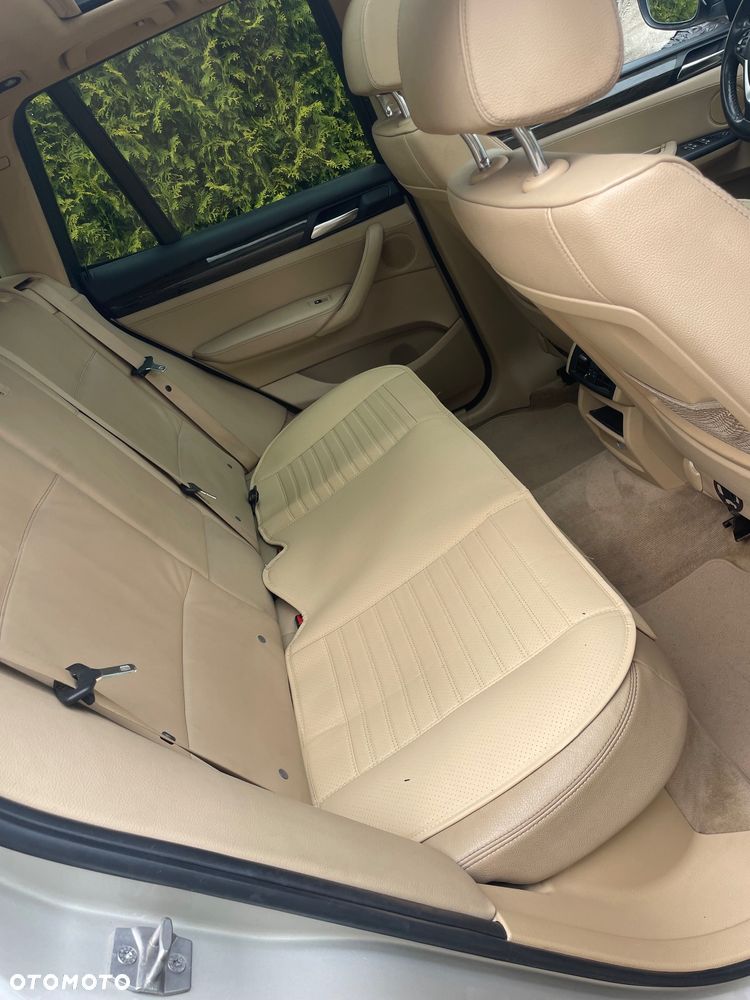 BMW X3 xDrive20d - 13