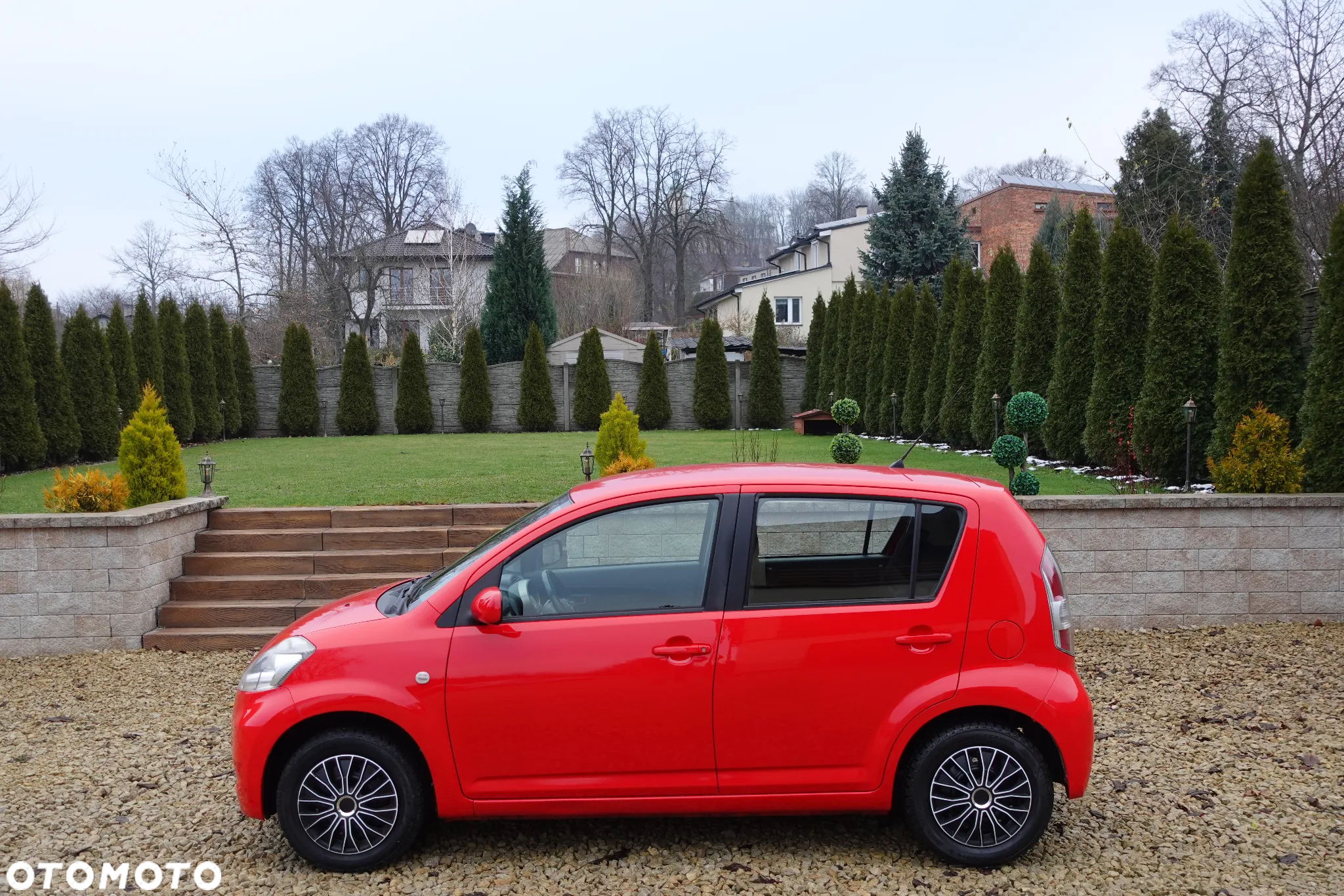 Daihatsu Sirion - 8