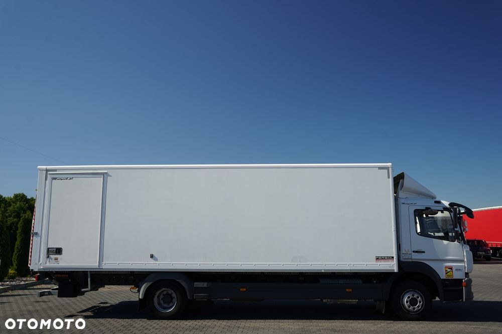 Mercedes-Benz ATEGO 1221 / 4X2 / KONTENER / WINDA DHOLLANDIA - 1 500KG / AUTOMAT / EURO 6 - 7