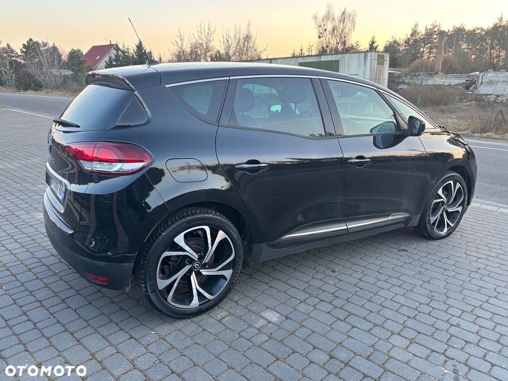 Renault Scenic - 8