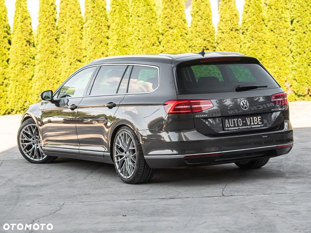 Volkswagen Passat Variant 2.0 TDI SCR DSG Highline - 9