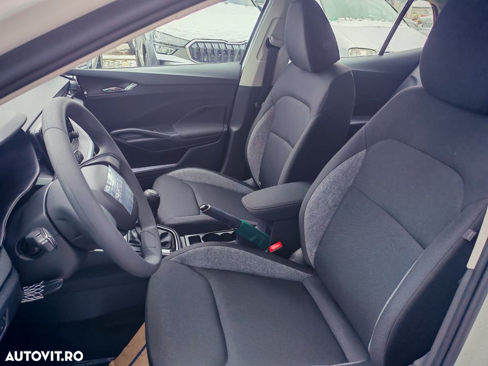Skoda Fabia 1.0 MPI 80 CP Essence - 17