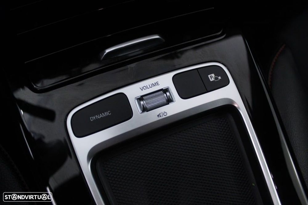 Mercedes-Benz A 250 e AMG Line - 31