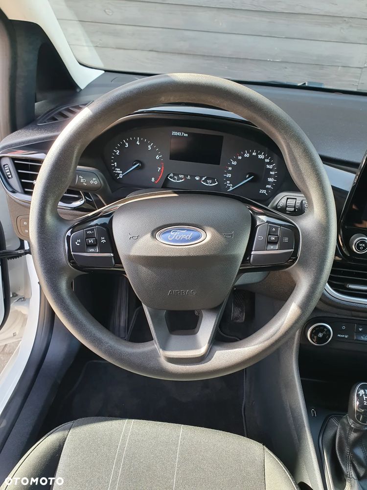 Ford Fiesta - 22