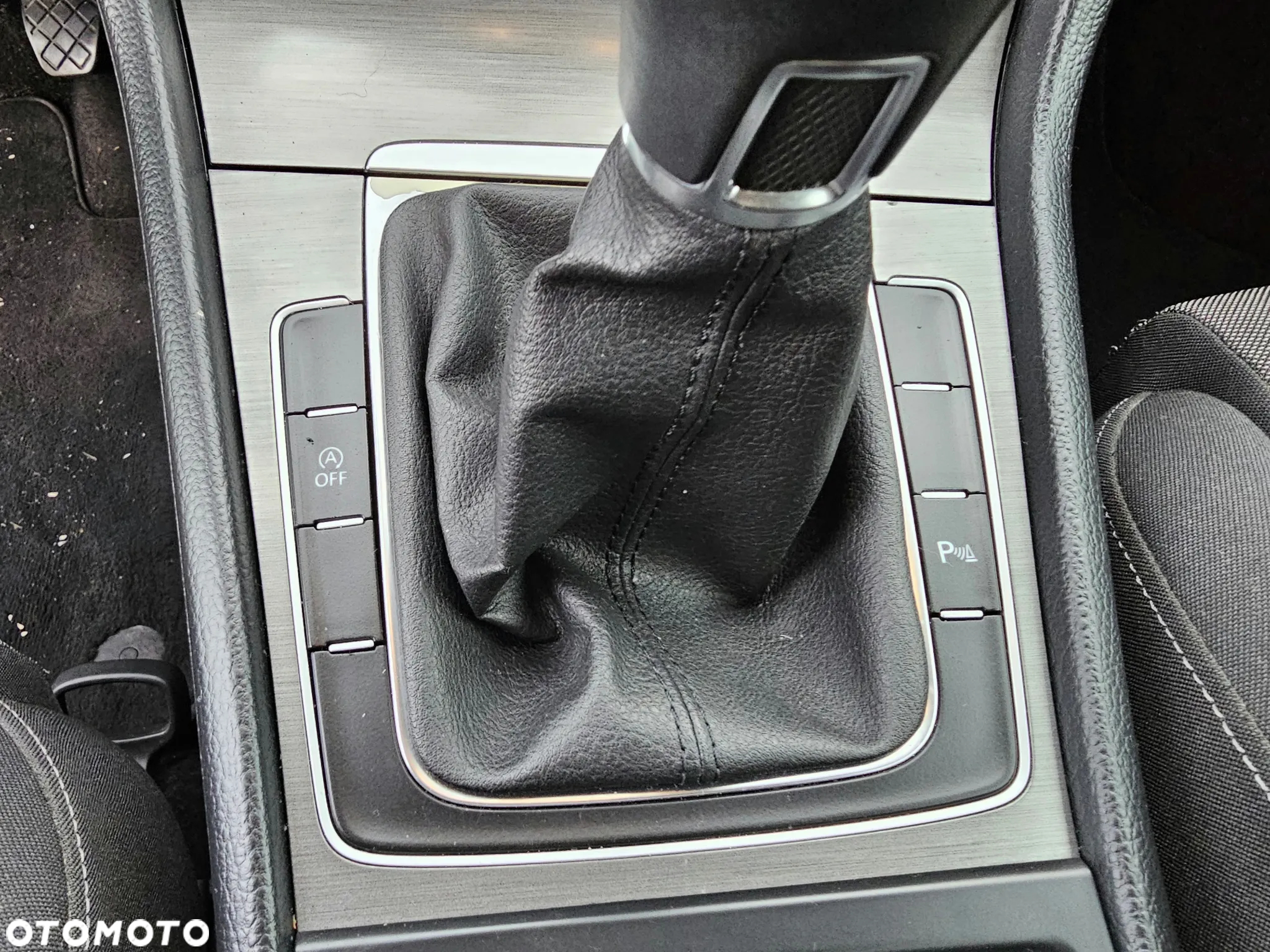 Volkswagen Golf VII 1.2 TSI BMT Trendline - 25