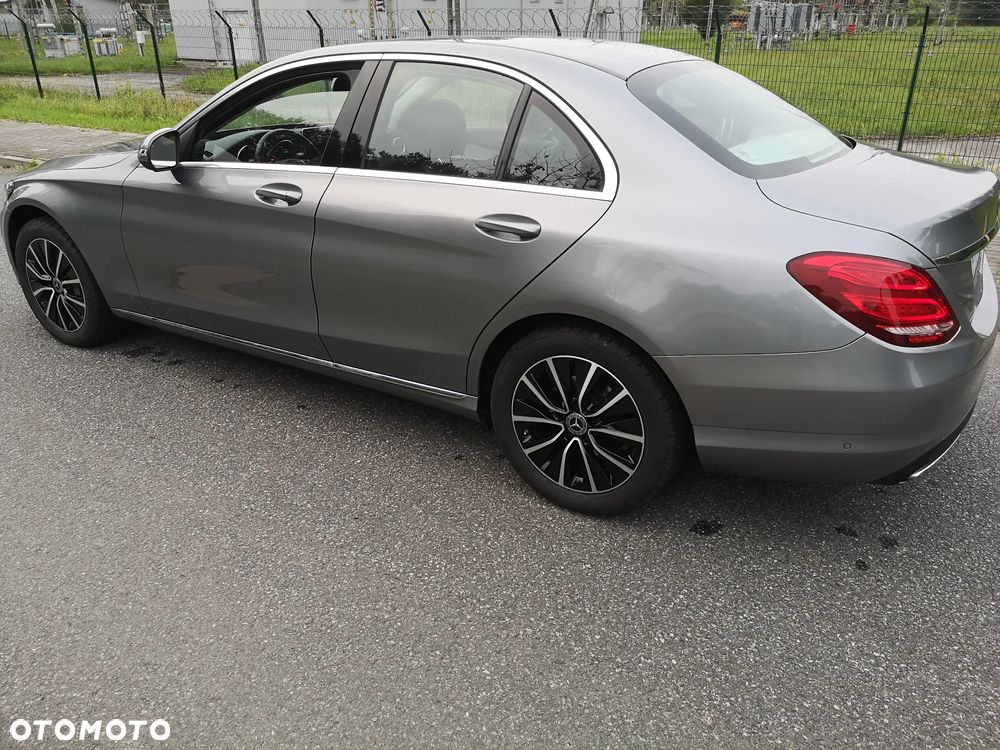 Mercedes-Benz Klasa C 250 7G-TRONIC - 5