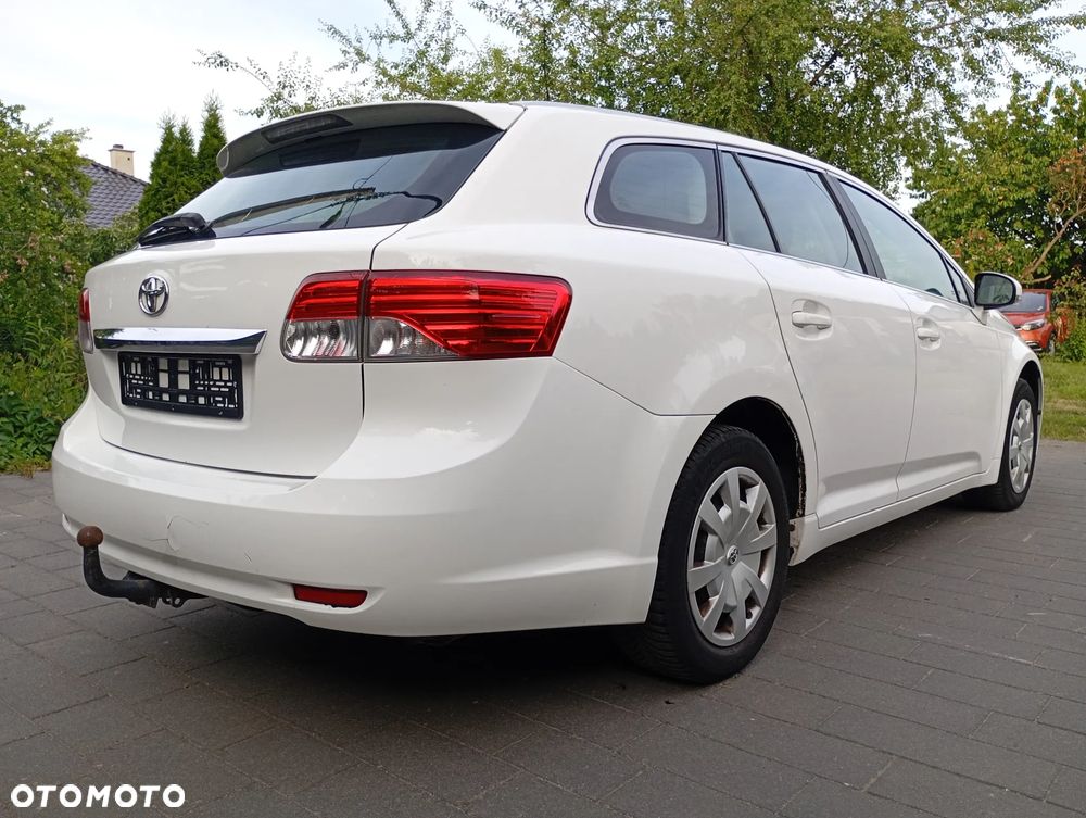 Toyota Avensis - 22