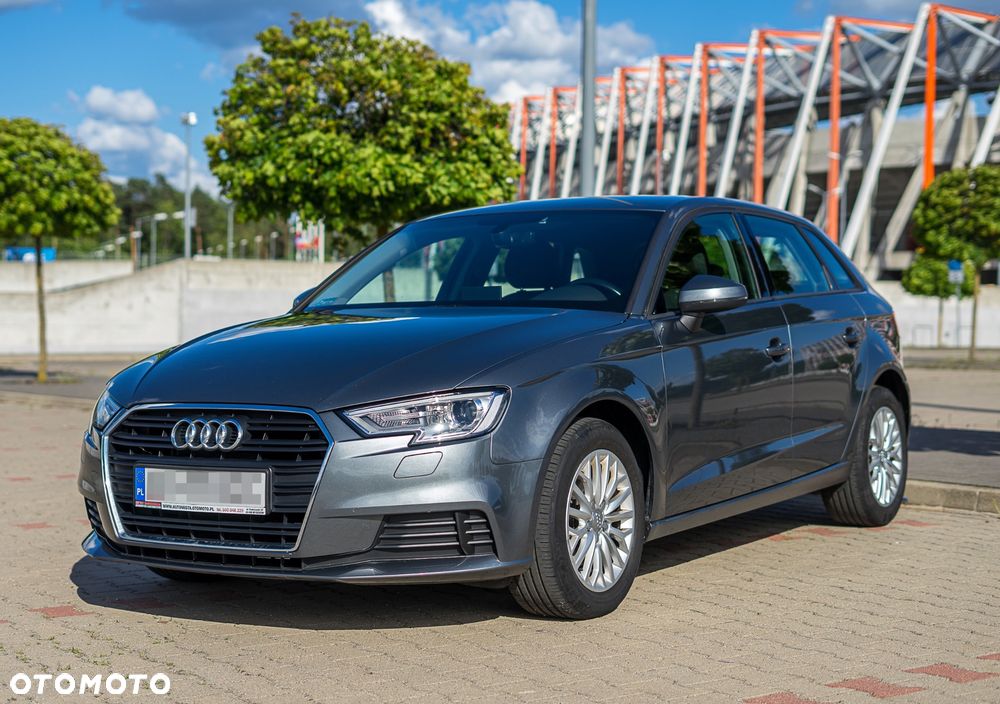 Audi A3 Sportback 1.6 TDI S tronic - 3