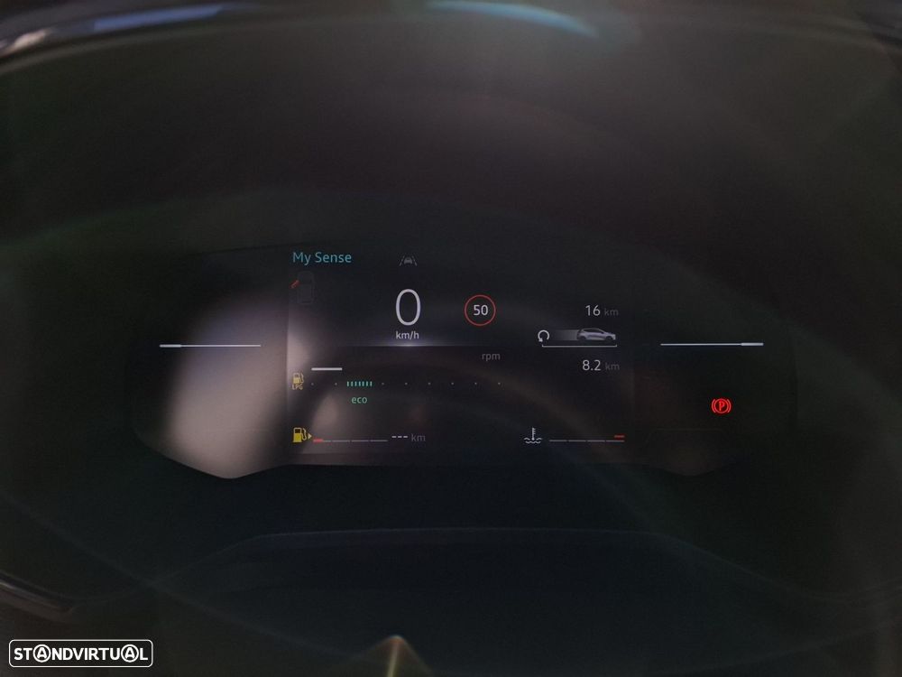 Renault Clio 1.0 TCe Techno Bi-Fuel - 17