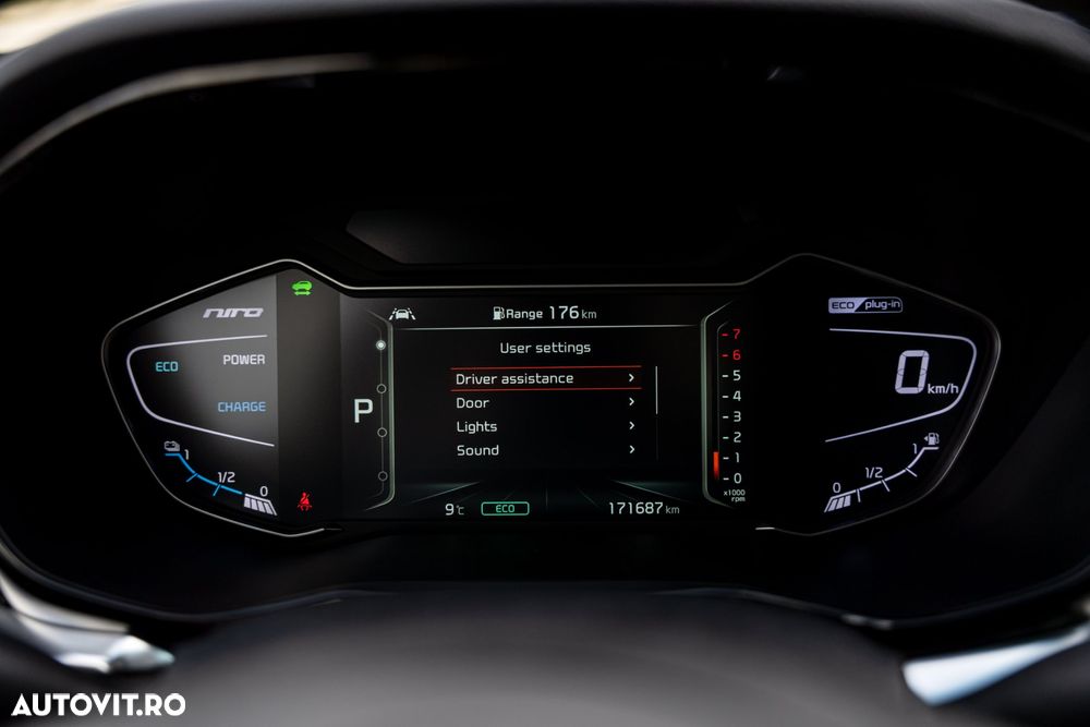 Kia Niro 1.6 GDI PHEV 2WD OPF Aut. Vision - 26