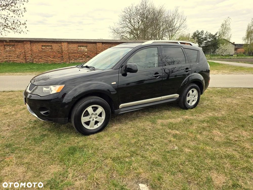 Mitsubishi Outlander 2.4 Intense - 10