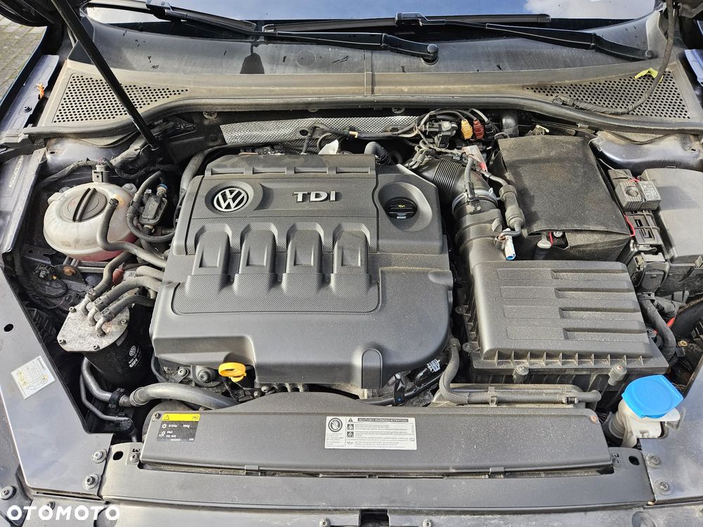 Volkswagen Passat - 5