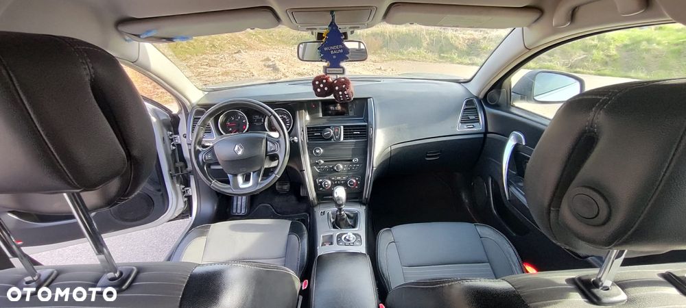 Renault Latitude 2.0 dCi - 16