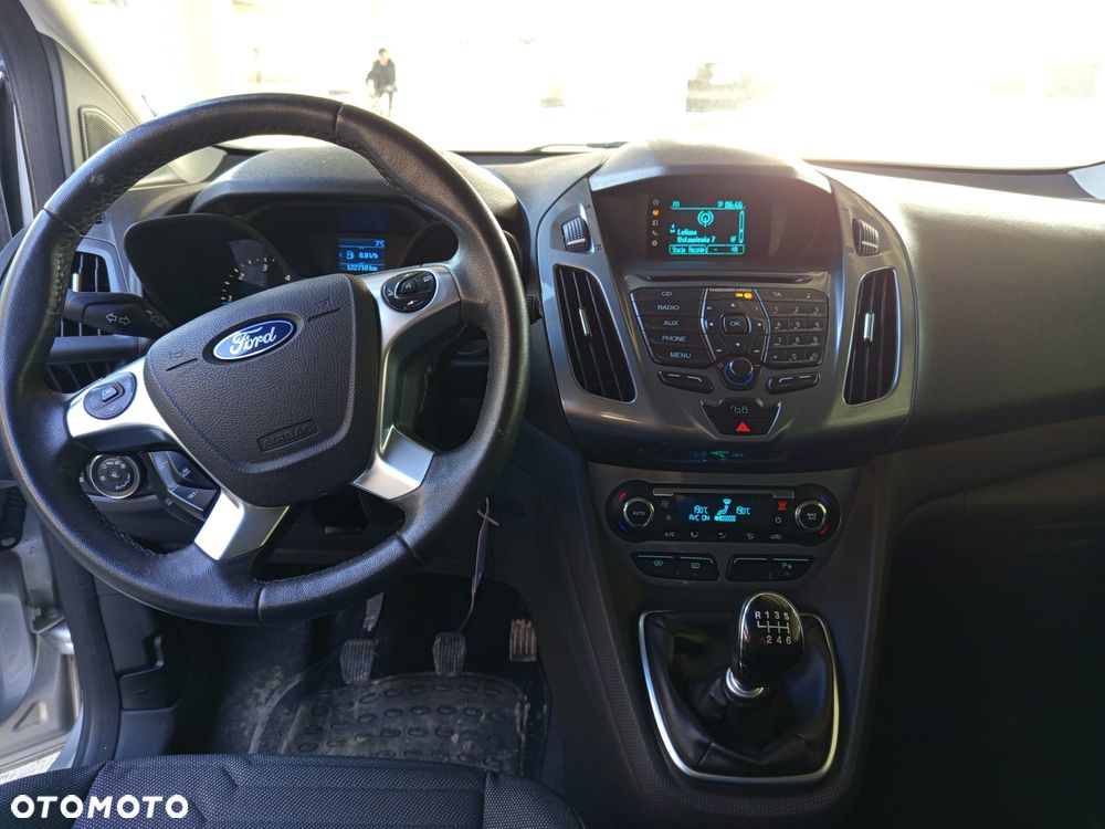 Ford Tourneo Connect Grand - 6