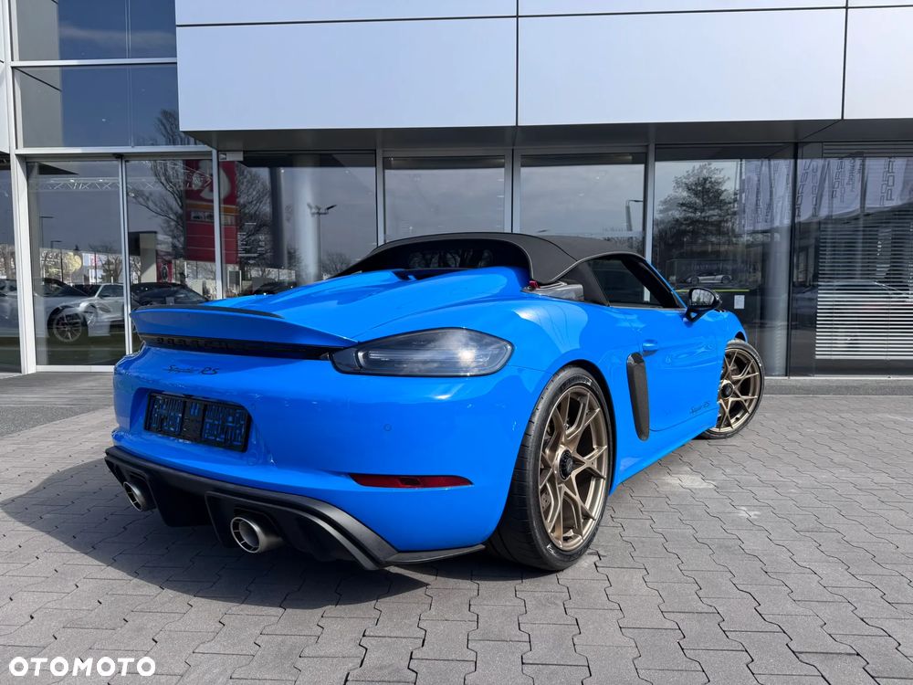 Porsche 718 Spyder - 3