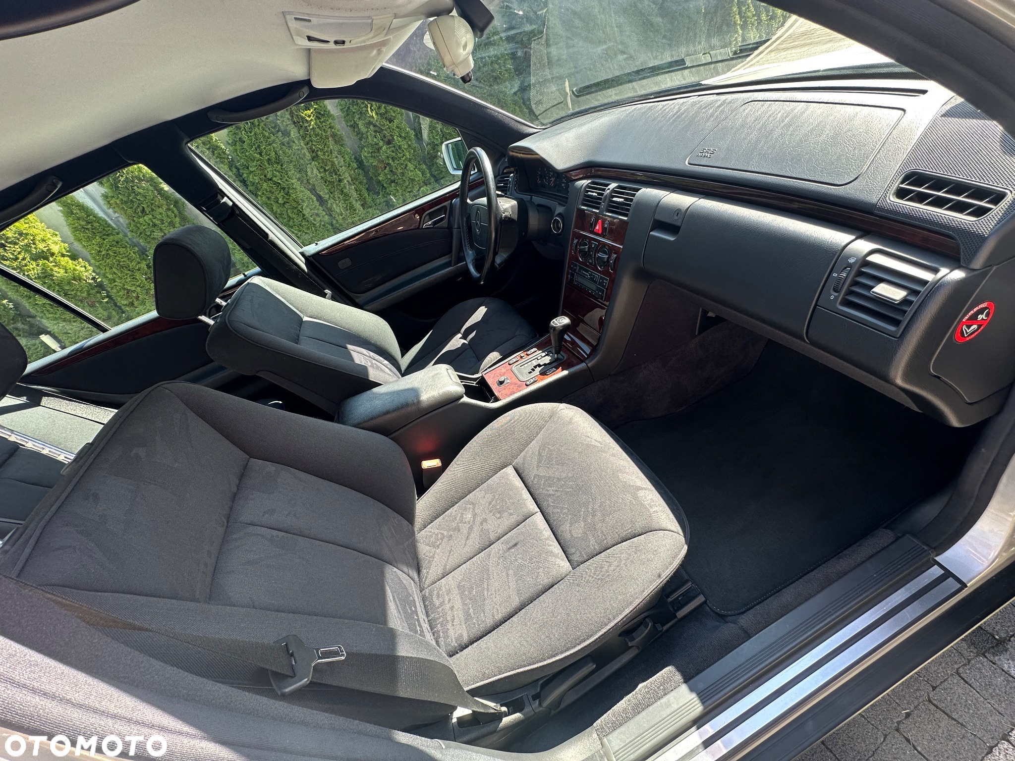 Mercedes-Benz Klasa E - 20
