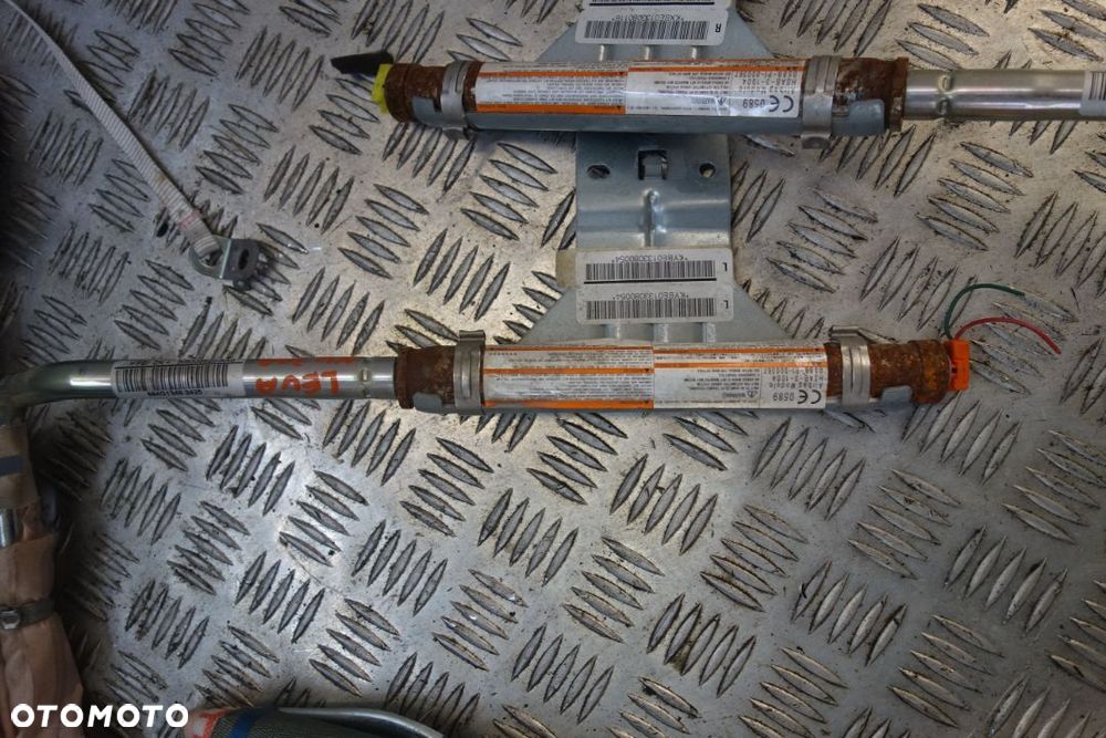 KURTYNA LEWA PRAWA PRZÓD NISSAN NV 200 - 3