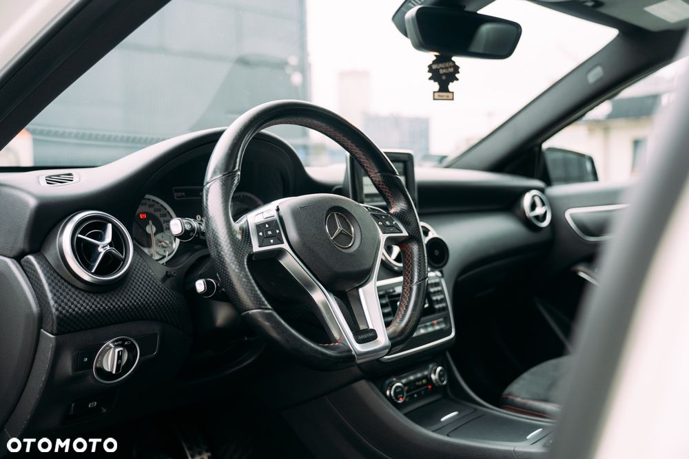 Mercedes-Benz Klasa A 200 CDI 7G-DCT AMG Line - 12