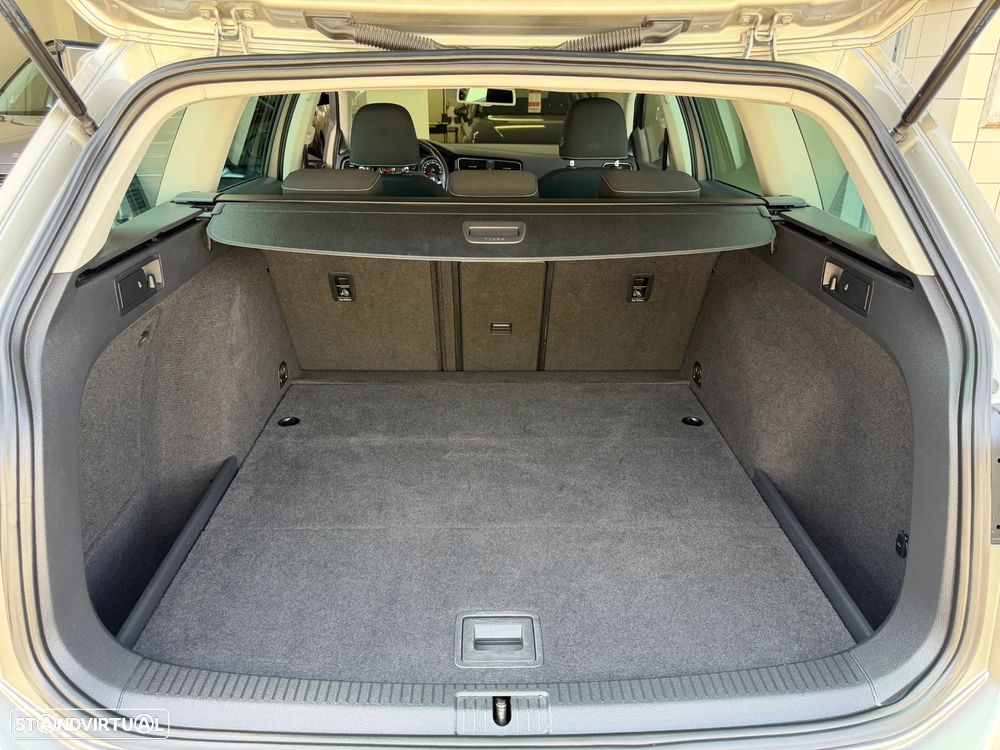 VW Golf Variant 1.6 TDi Highline - 12