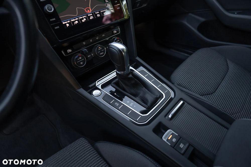 Volkswagen Arteon 2.0 TDI SCR DSG - 23