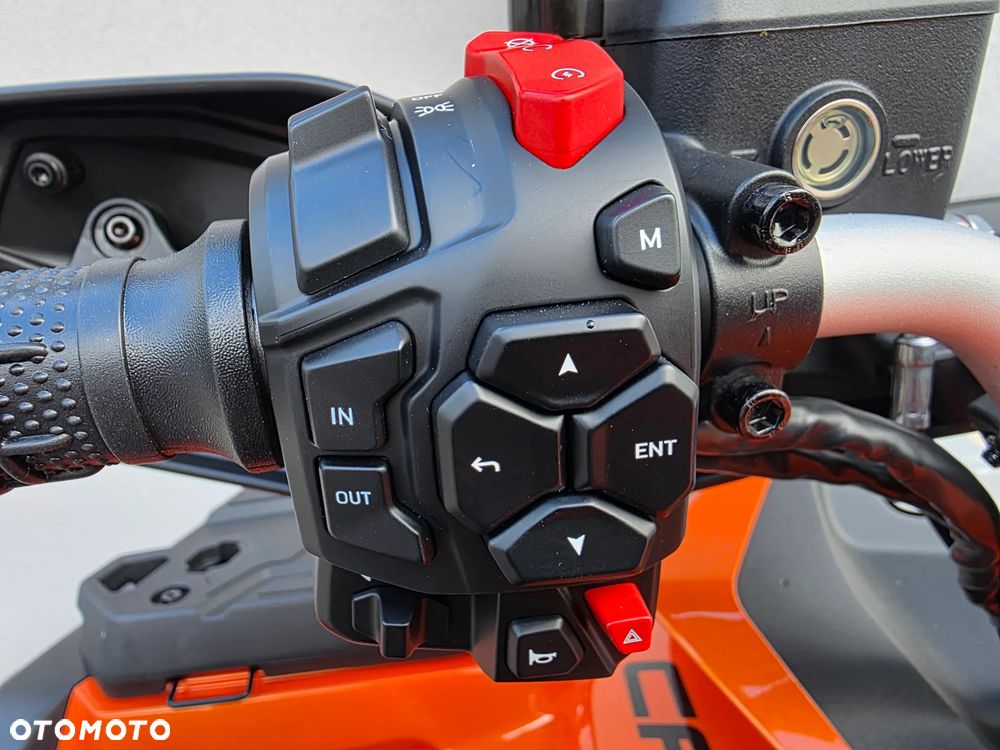 CFMoto CForce - 16
