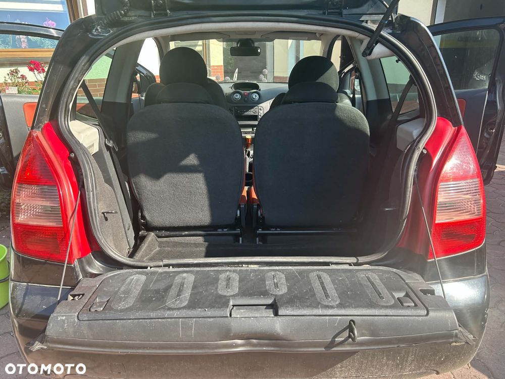 Citroën C2 1.4 VTR - 11