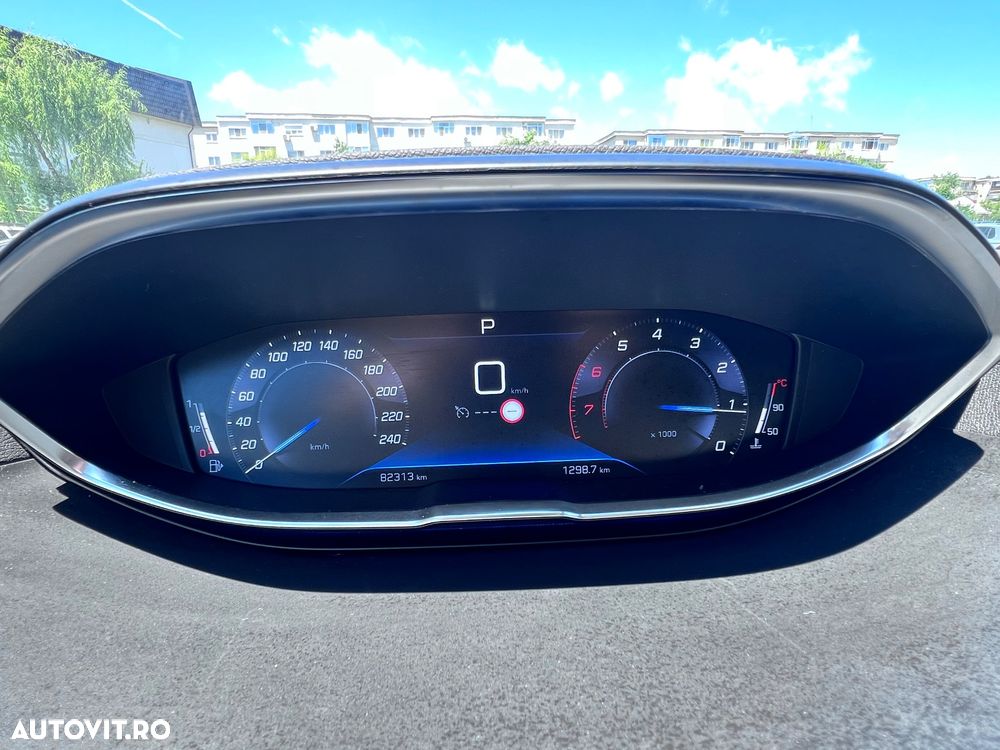Peugeot 5008 1.2L PureTech EAT8 S&S Allure Pack - 17