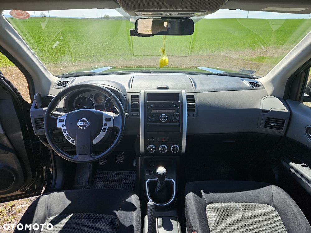 Nissan X-Trail 2.0 dCi 4x4 DPF SE - 11