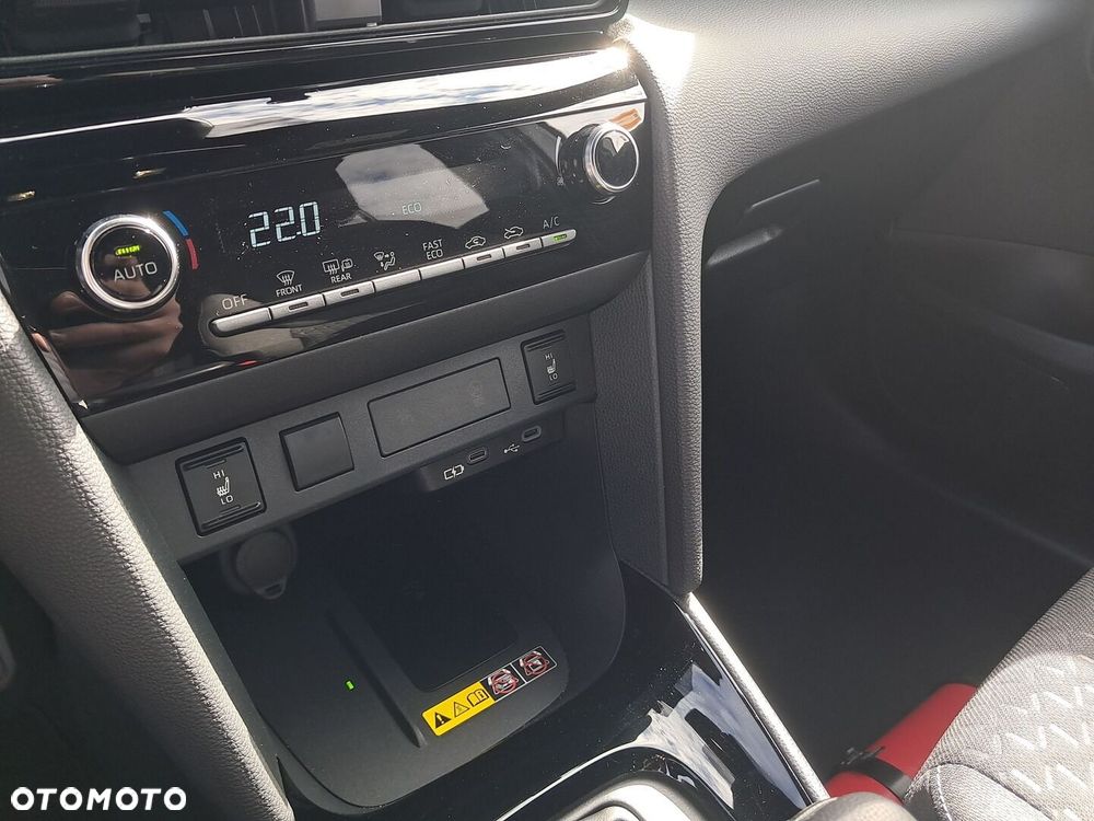 Toyota Yaris Cross - 25