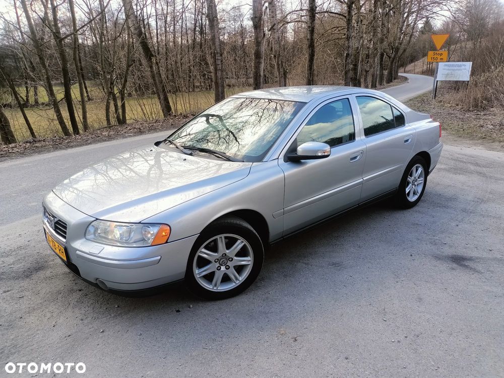 Volvo S60 2.0T Momentum - 1