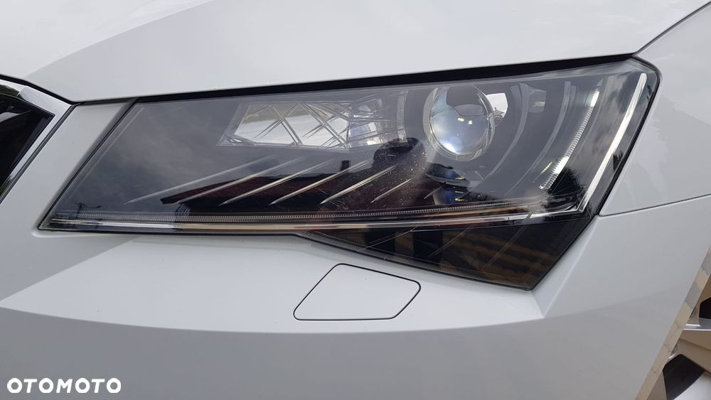 Skoda Superb 2.0 TDI 4x4 DSG Ambition - 21