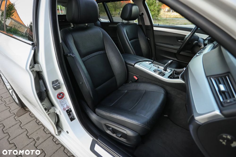 BMW Seria 5 525d xDrive Sport-Aut Modern Line - 6