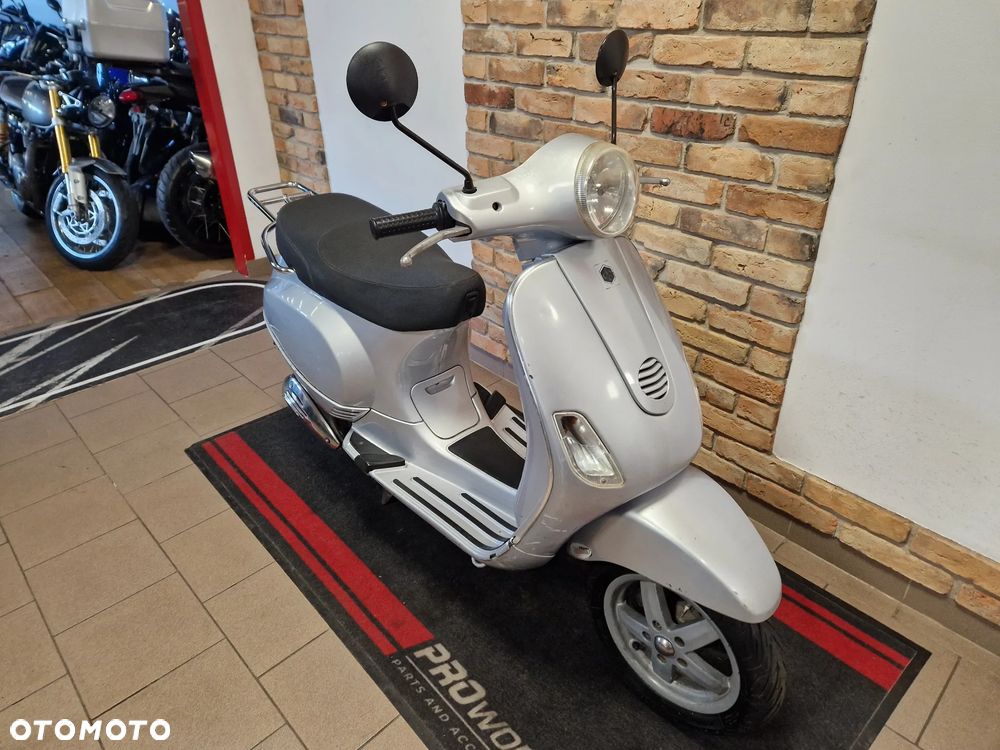 Vespa LX - 1