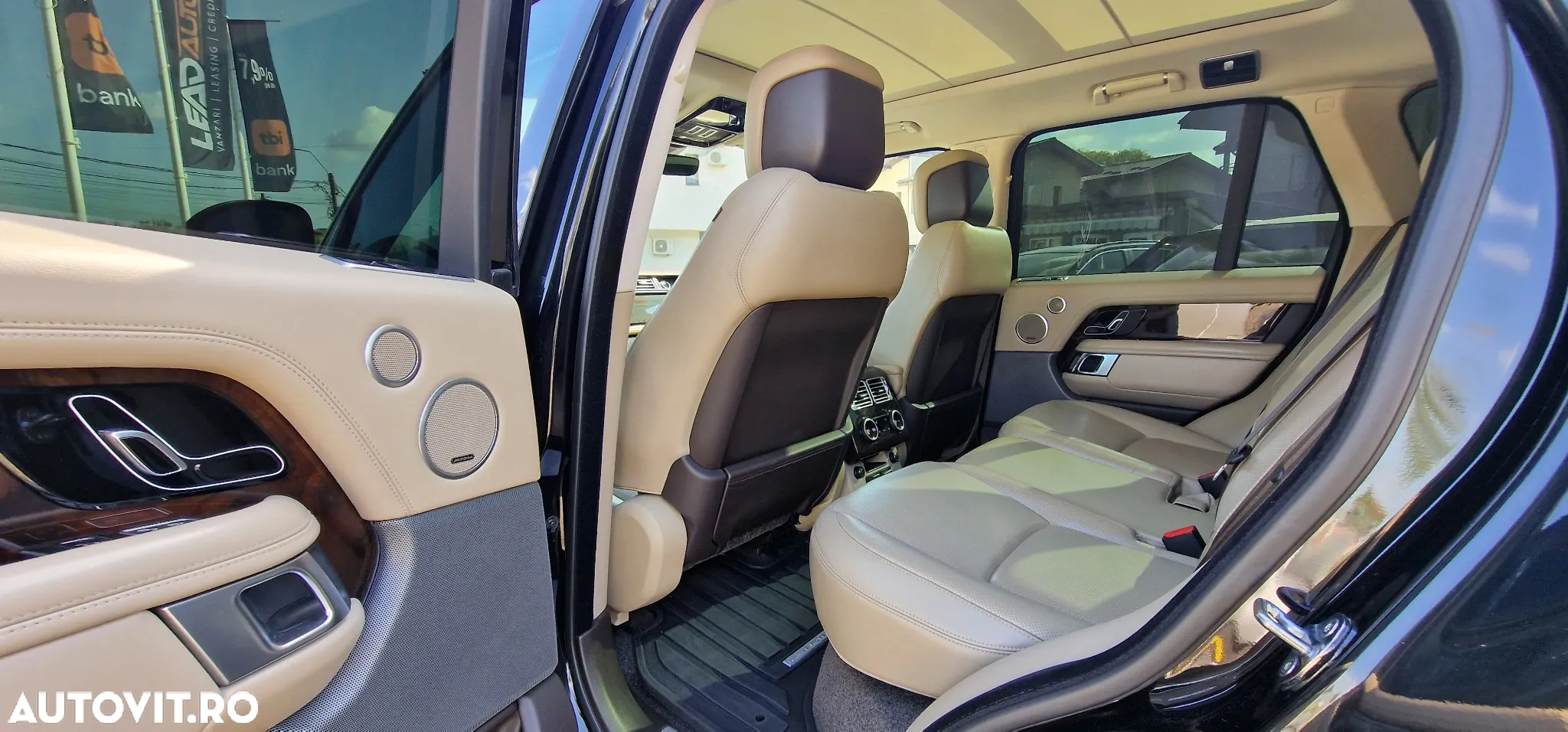 Land Rover Range Rover 3.0L SDV6 Vogue - 10