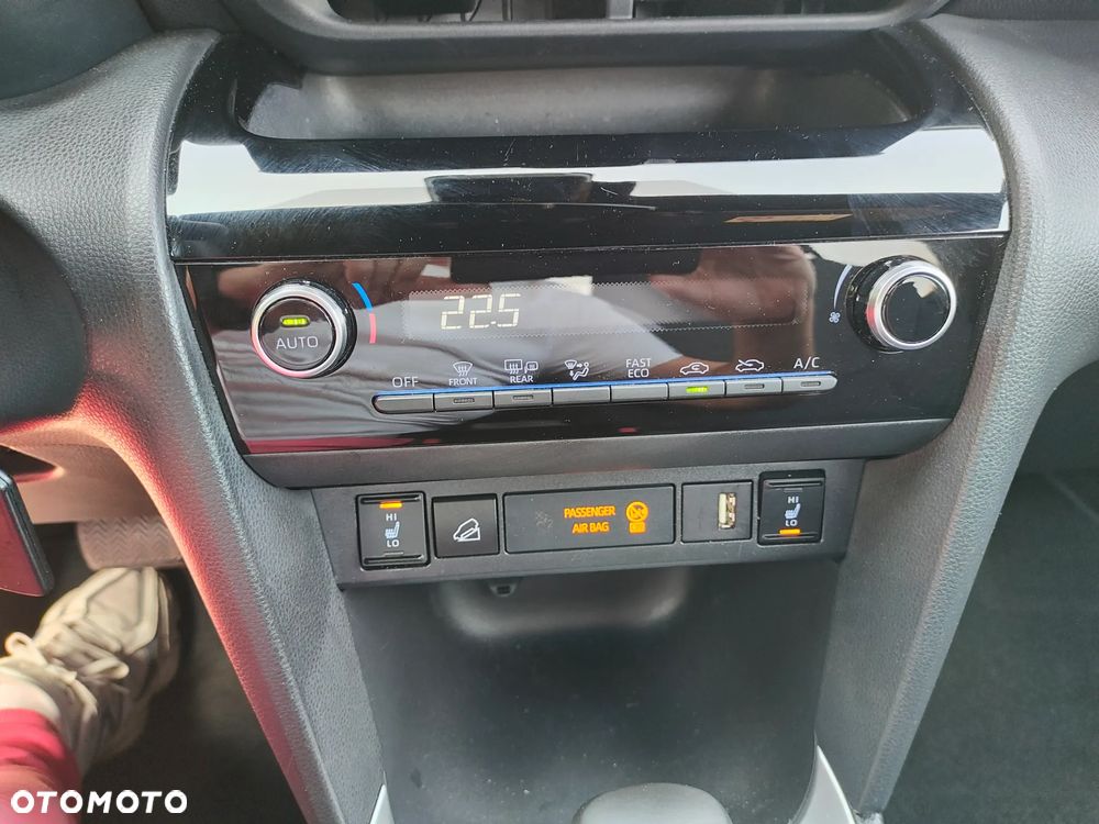 Toyota Yaris Cross Hybrid 1.5 Comfort 4x4 - 20