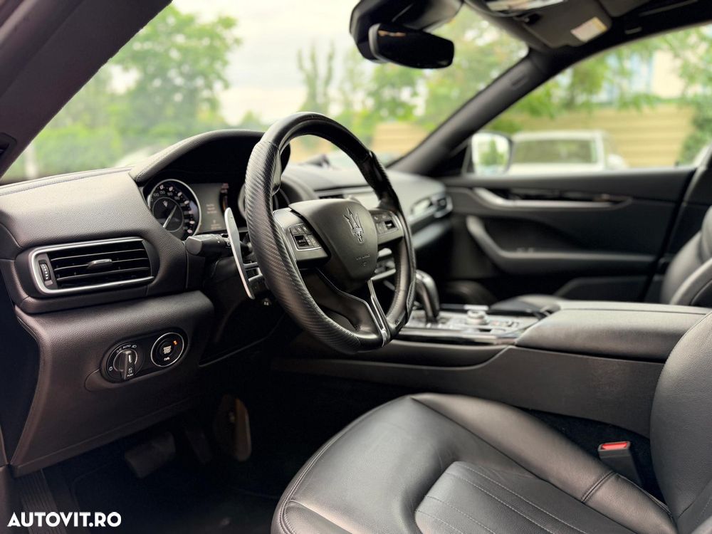 Maserati Levante - 3