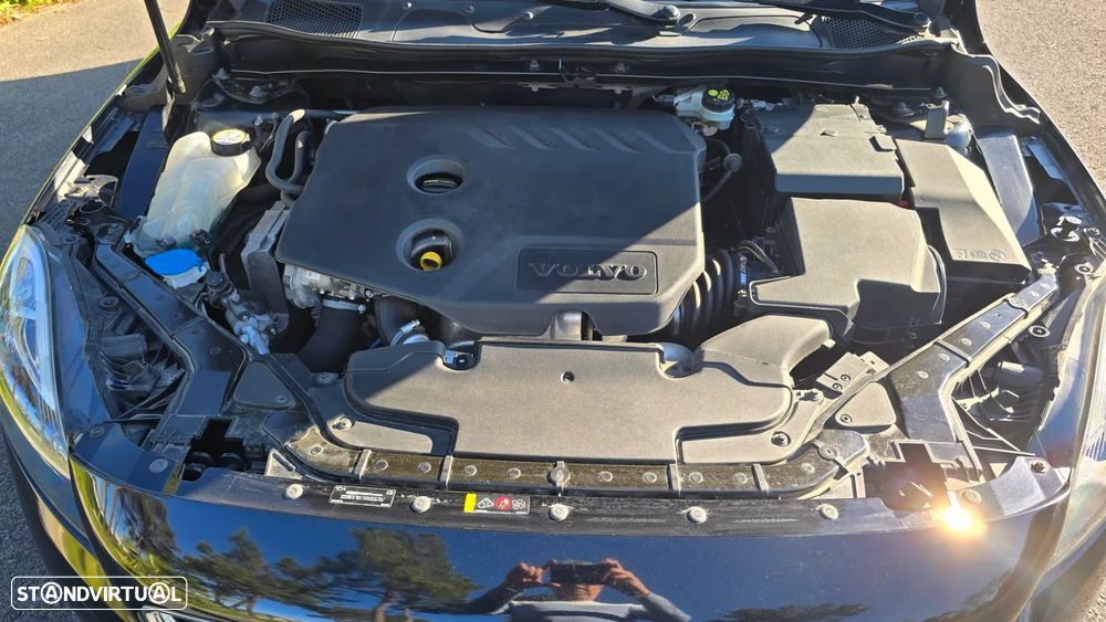 Volvo V40 D2 Momentum - 10