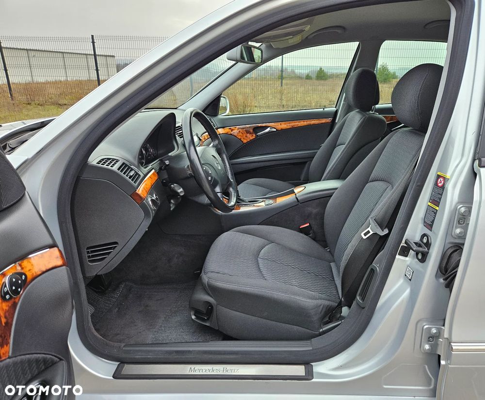 Mercedes-Benz Klasa E - 16