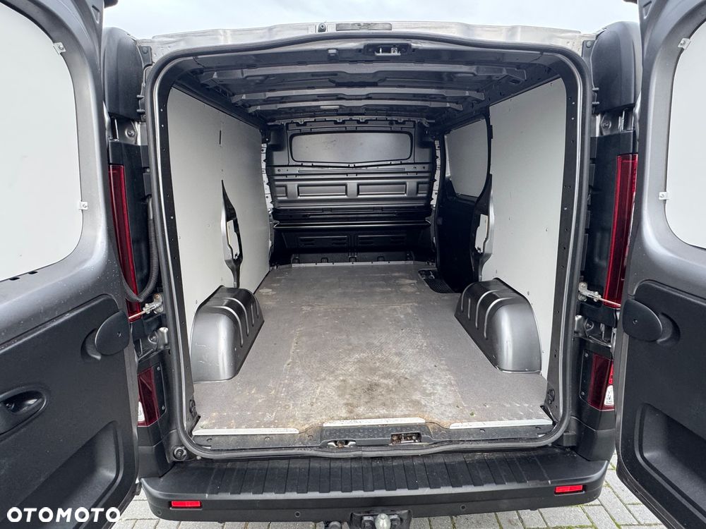 Opel Vivaro - 34