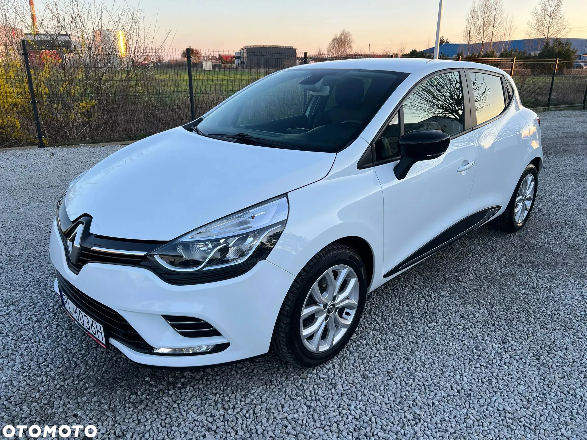 Renault Clio TCe 75 Start & Stop COLLECTION - 3
