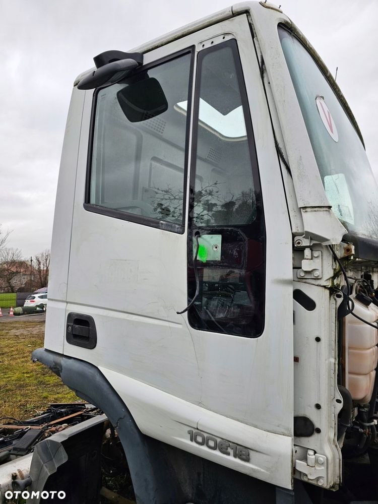 DRZWI PRAWE BIAŁE KOMPLETNE IVECO EUROCARGO 02-08 rok - 2