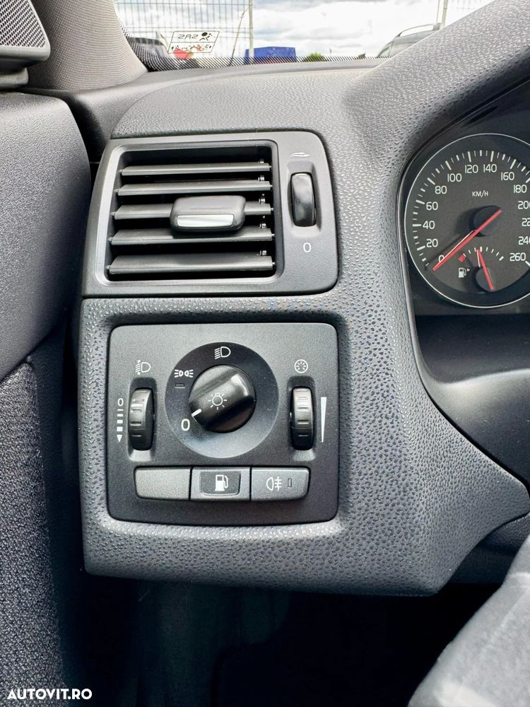 Volvo V50 DPF DRIVe Business Pro Edition - 29