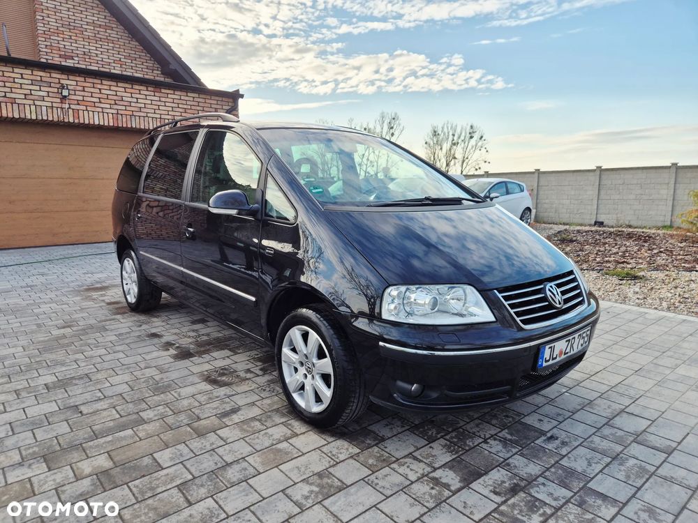 Volkswagen Sharan 1.9 TDI Automatik Highline - 2