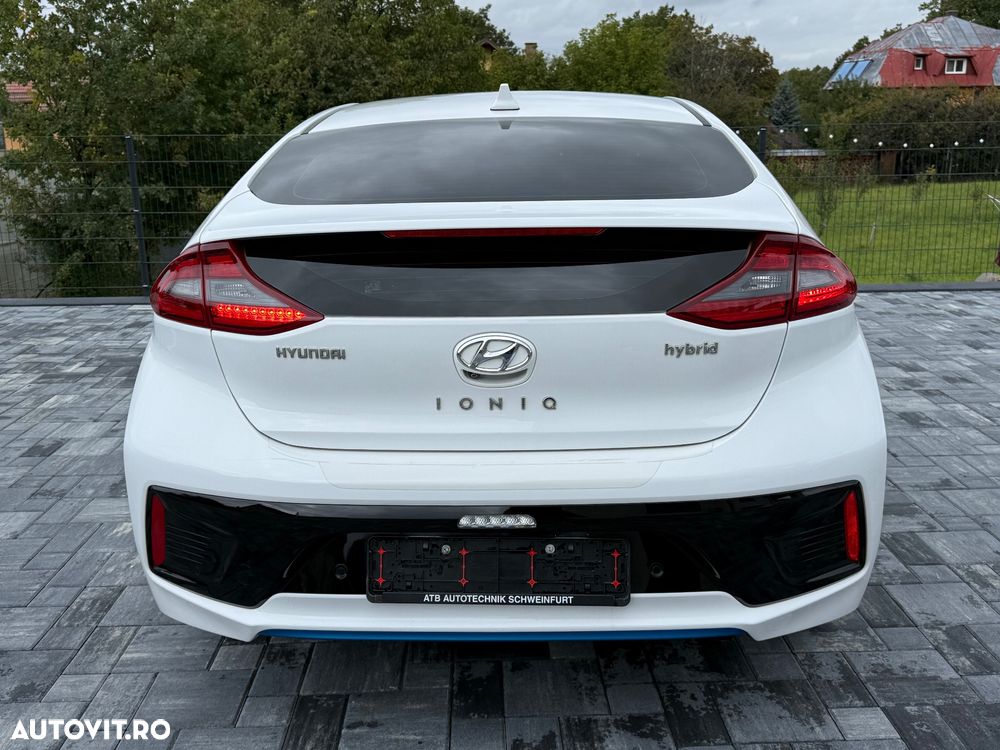 Hyundai IONIQ Hybrid 1.6 GDI Premium - 3